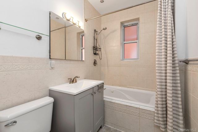55 Grand Avenue 2A, Rockville Centre, NY 11570