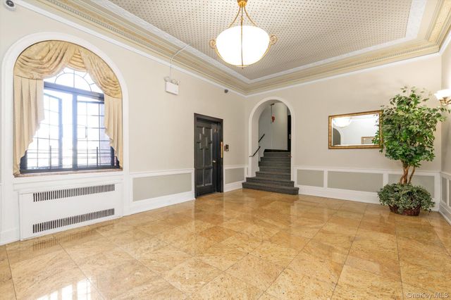 55 Grand Avenue 2A, Rockville Centre, NY 11570