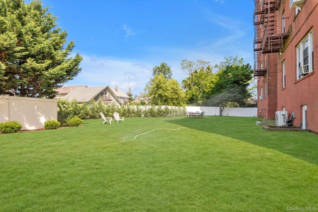 55 Grand Avenue 2A, Rockville Centre, NY 11570