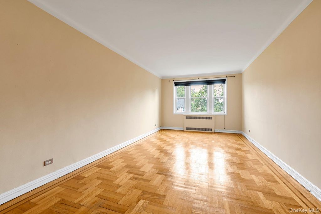 55 Grand Avenue 2A, Rockville Centre, NY 11570 — photo 2