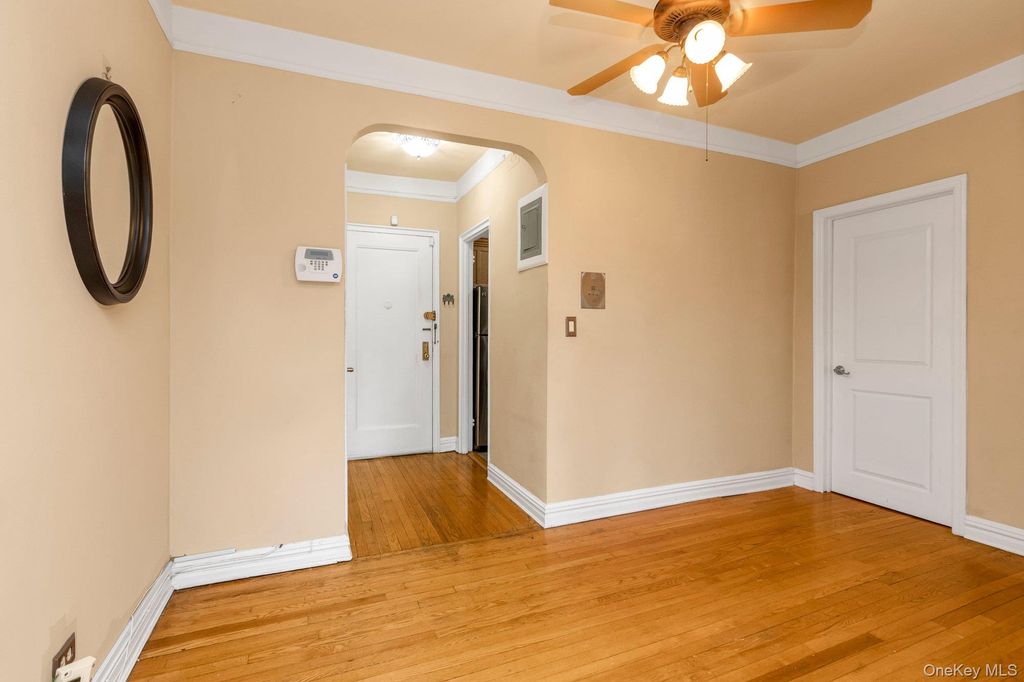 55 Grand Avenue 2A, Rockville Centre, NY 11570 — photo 4