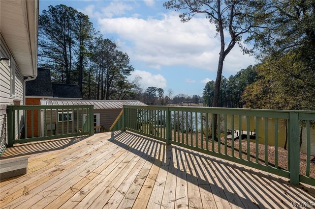 905 Lakeside, Northport, AL 35473