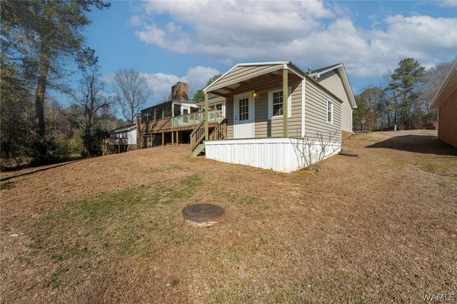 905 Lakeside, Northport, AL 35473