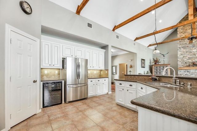 235 Island Drive, Livingston, TX 77351