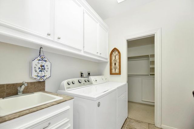 235 Island Drive, Livingston, TX 77351