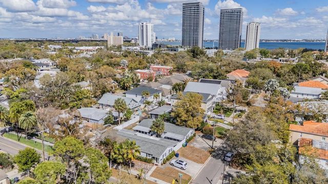 3219 W OBISPO STREET B, Tampa, FL 33629