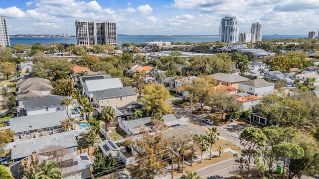 3219 W OBISPO STREET B, Tampa, FL 33629