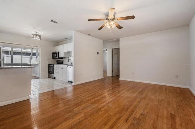 3219 W OBISPO STREET B, Tampa, FL 33629