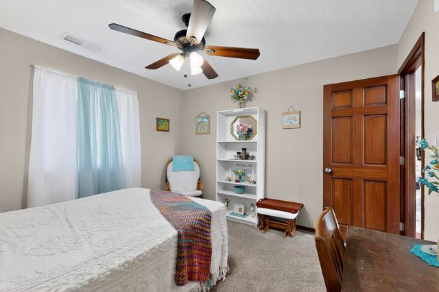 1407 VALLEY VIEW Drive SW, Los Lunas, NM 87031