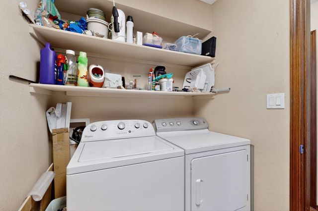 1407 VALLEY VIEW Drive SW, Los Lunas, NM 87031