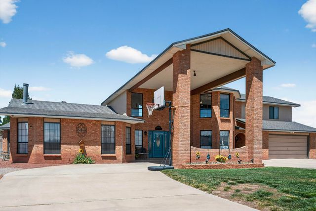 1407 VALLEY VIEW Drive SW, Los Lunas, NM 87031