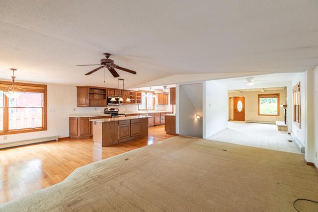 2406 Wood STREET, La Crosse, WI 54603