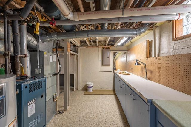 2406 Wood STREET, La Crosse, WI 54603
