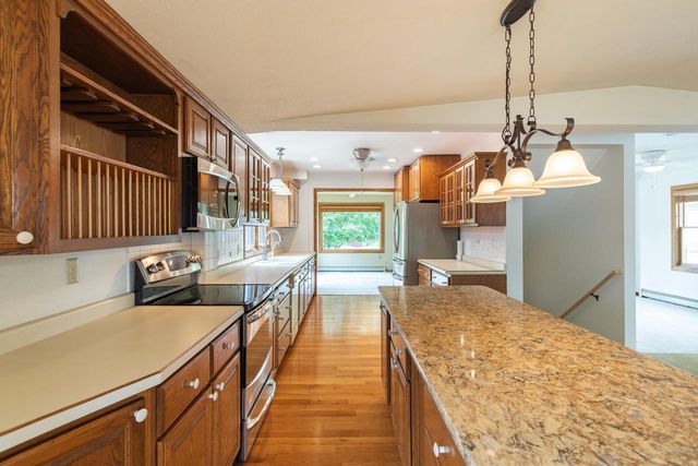 2406 Wood STREET, La Crosse, WI 54603