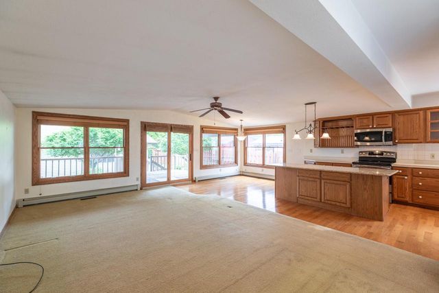 2406 Wood STREET, La Crosse, WI 54603