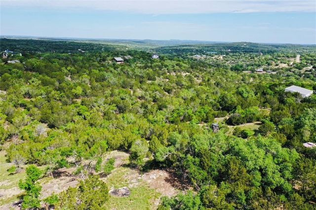 560 Longview RD, Dripping Springs, TX 78620