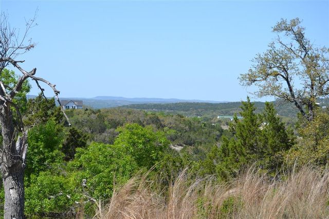 560 Longview RD, Dripping Springs, TX 78620