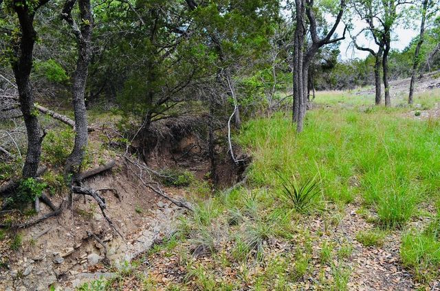 560 Longview RD, Dripping Springs, TX 78620