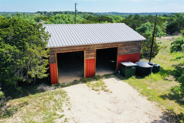 560 Longview RD, Dripping Springs, TX 78620
