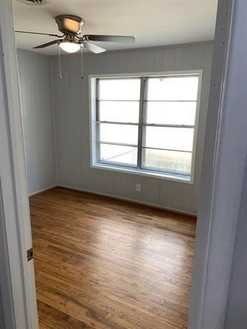 612 E Orange Street, Sherman, TX 75090