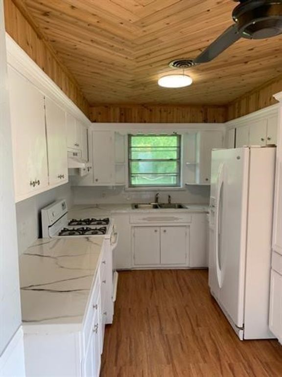 612 E Orange Street, Sherman, TX 75090