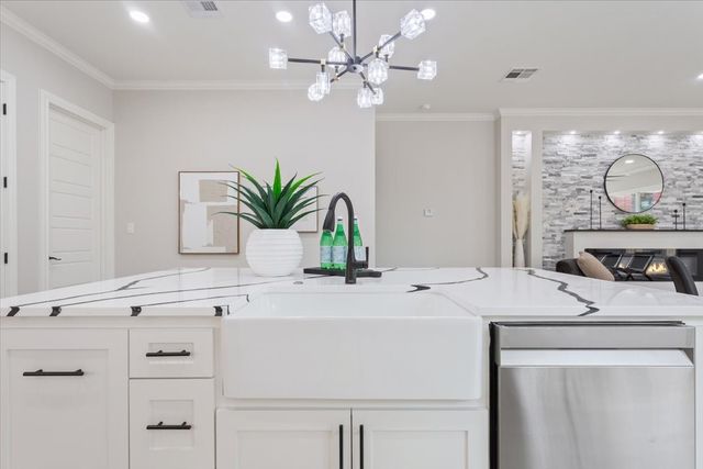 107 N Jena Street, Riesel, TX 76682