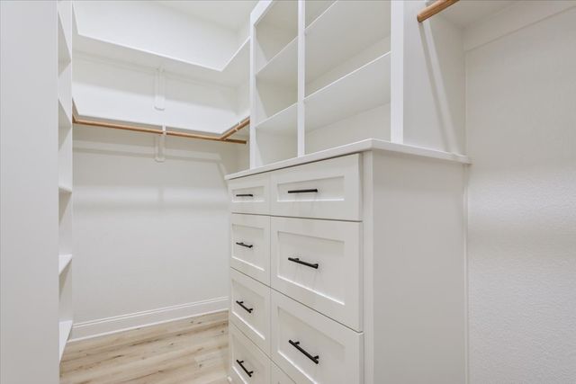 107 N Jena Street, Riesel, TX 76682