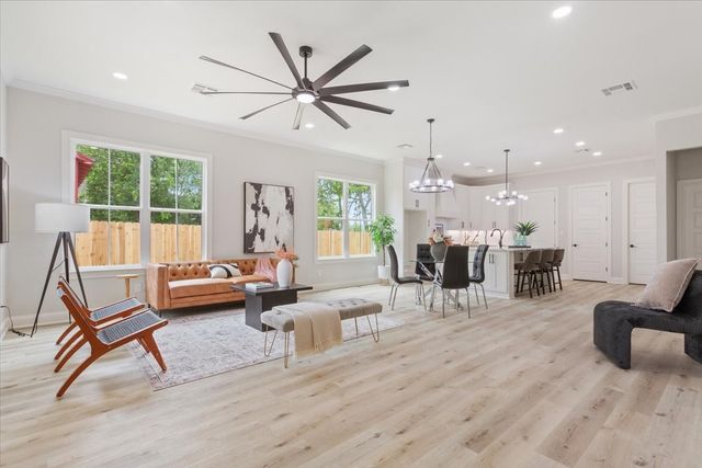 107 N Jena Street, Riesel, TX 76682