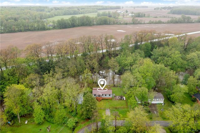 2629 River Dr, Jamestown, PA 16134