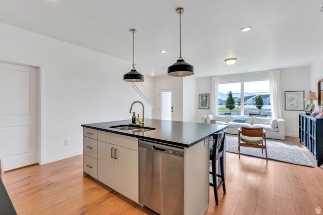 985 S 950 W, American Fork, UT 84003