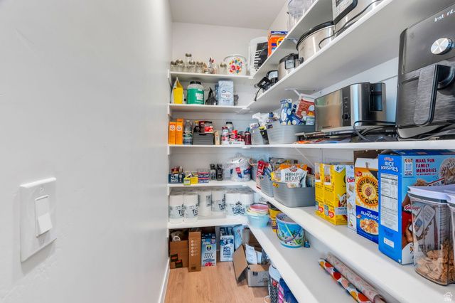 985 S 950 W, American Fork, UT 84003