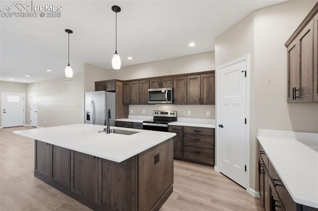 1619 N Calle Rosa Drive, Pueblo, CO 81007