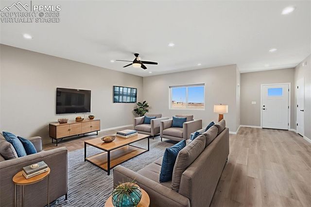 1619 N Calle Rosa Drive, Pueblo, CO 81007