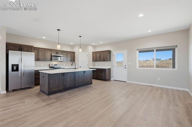 1619 N Calle Rosa Drive, Pueblo, CO 81007