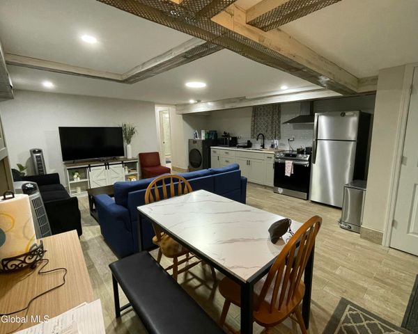 155 Chestnut Street Garden Apt, Albany, NY 12210