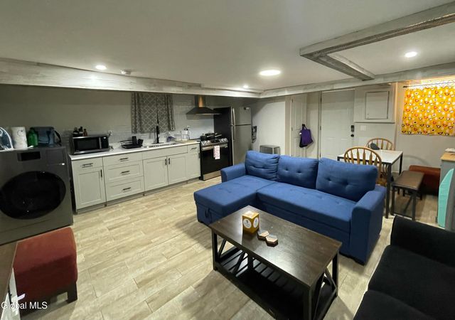 155 Chestnut Street Garden Apt, Albany, NY 12210
