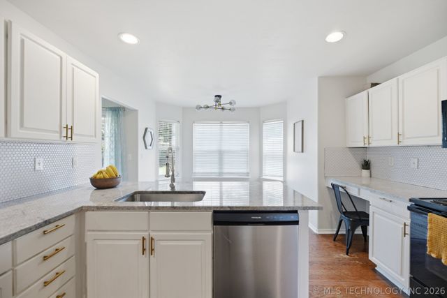 4617 S 194th East Avenue, Broken Arrow, OK 74014