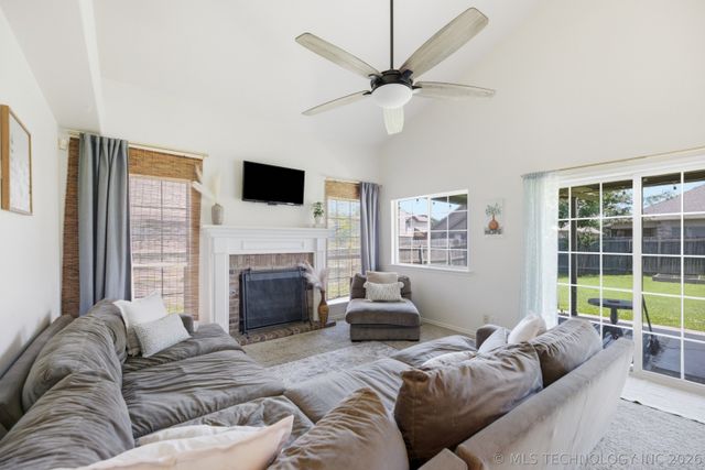4617 S 194th East Avenue, Broken Arrow, OK 74014