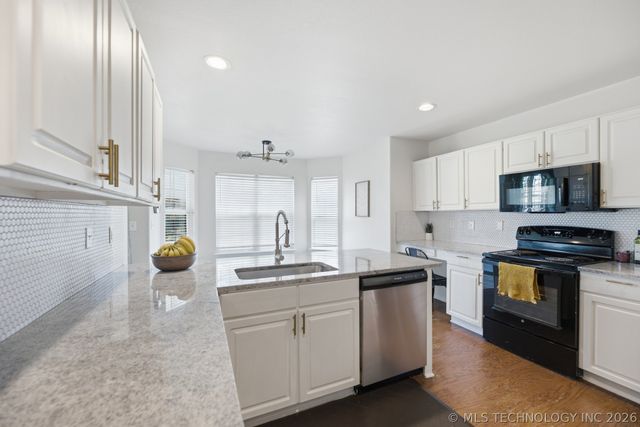 4617 S 194th East Avenue, Broken Arrow, OK 74014