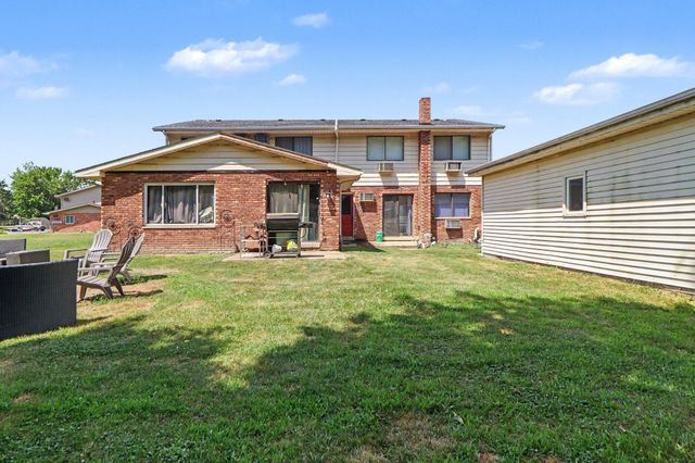 12 Maxwell Street, Hebron, IN 46341