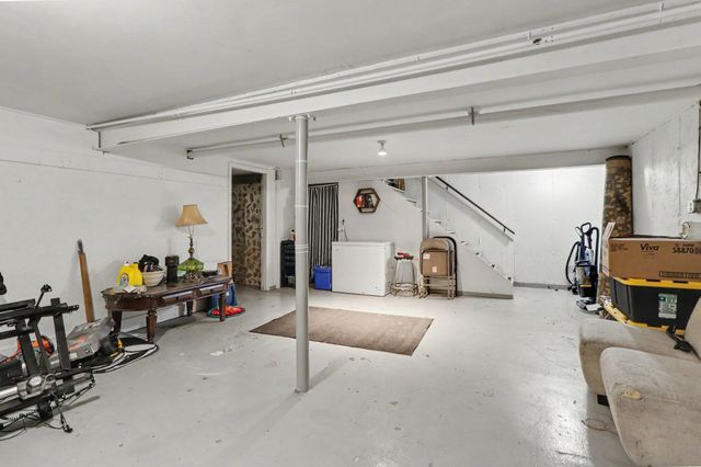 12 Maxwell Street, Hebron, IN 46341