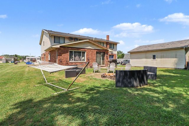 12 Maxwell Street, Hebron, IN 46341