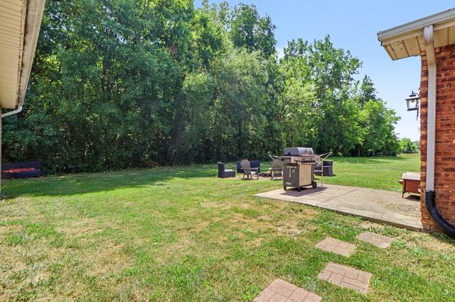 12 Maxwell Street, Hebron, IN 46341