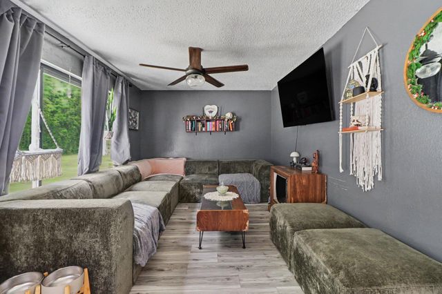 12 Maxwell Street, Hebron, IN 46341