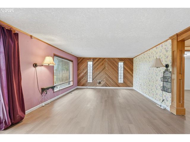 4343 Ne 1ST St, Gresham, OR 97030