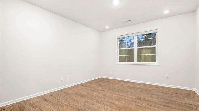 306 Sefton Drive, Jamestown, NC 27282