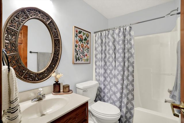 8232 Meadow Bend Drive, Indianapolis, IN 46259