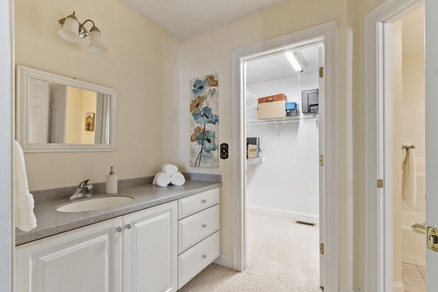 104 Summer Rd 104, Boxborough, MA 01719