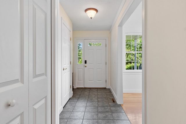 104 Summer Rd 104, Boxborough, MA 01719