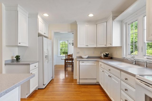 104 Summer Rd 104, Boxborough, MA 01719